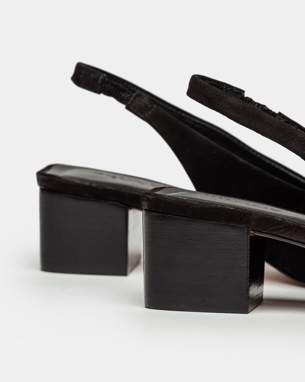 Stiletto Marga En Cuero Nobuk